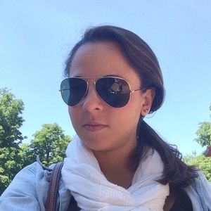 Meet your Posher, Stephanie